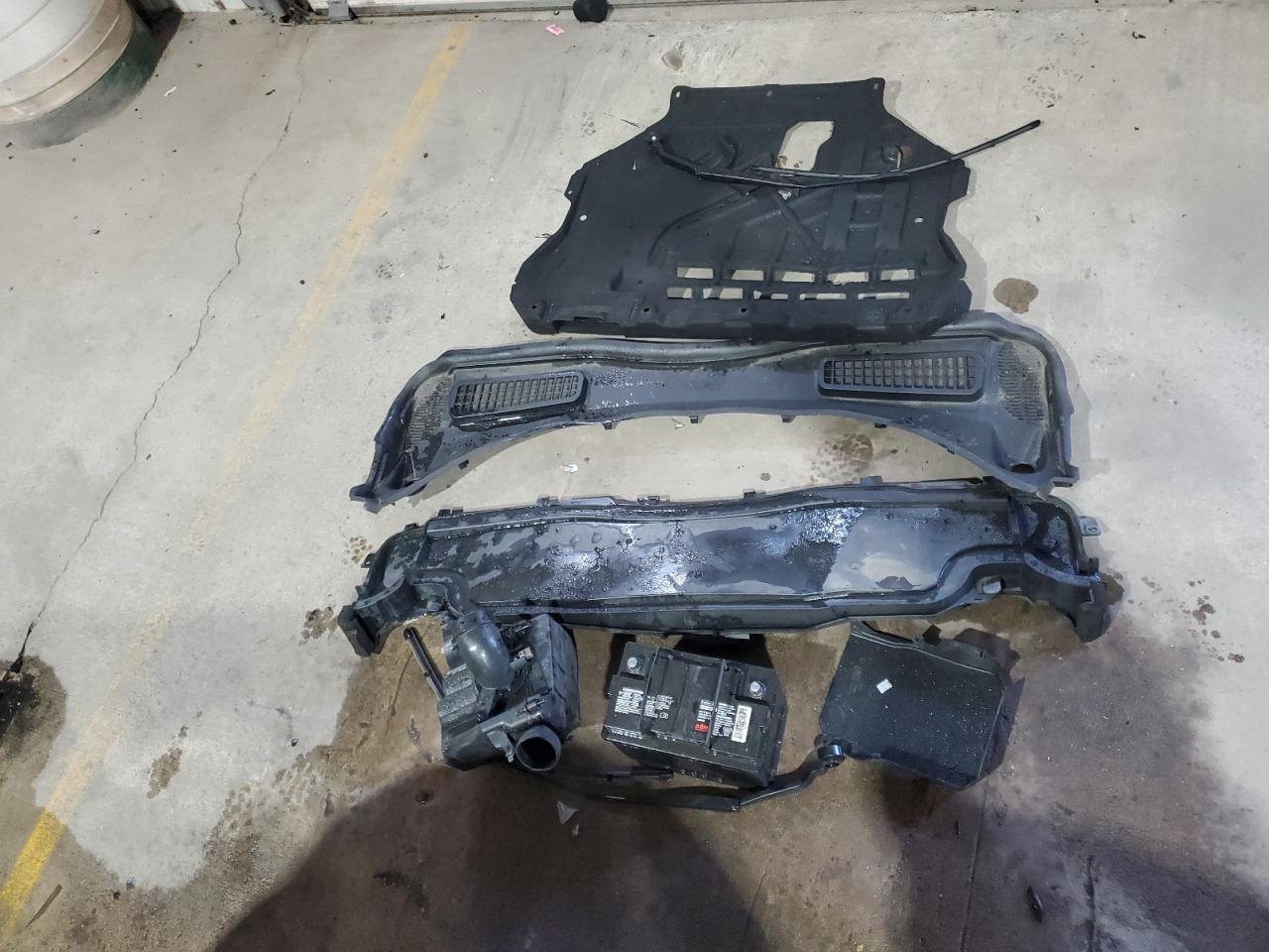 Lot #3301962440 2017 FORD ESCAPE SE