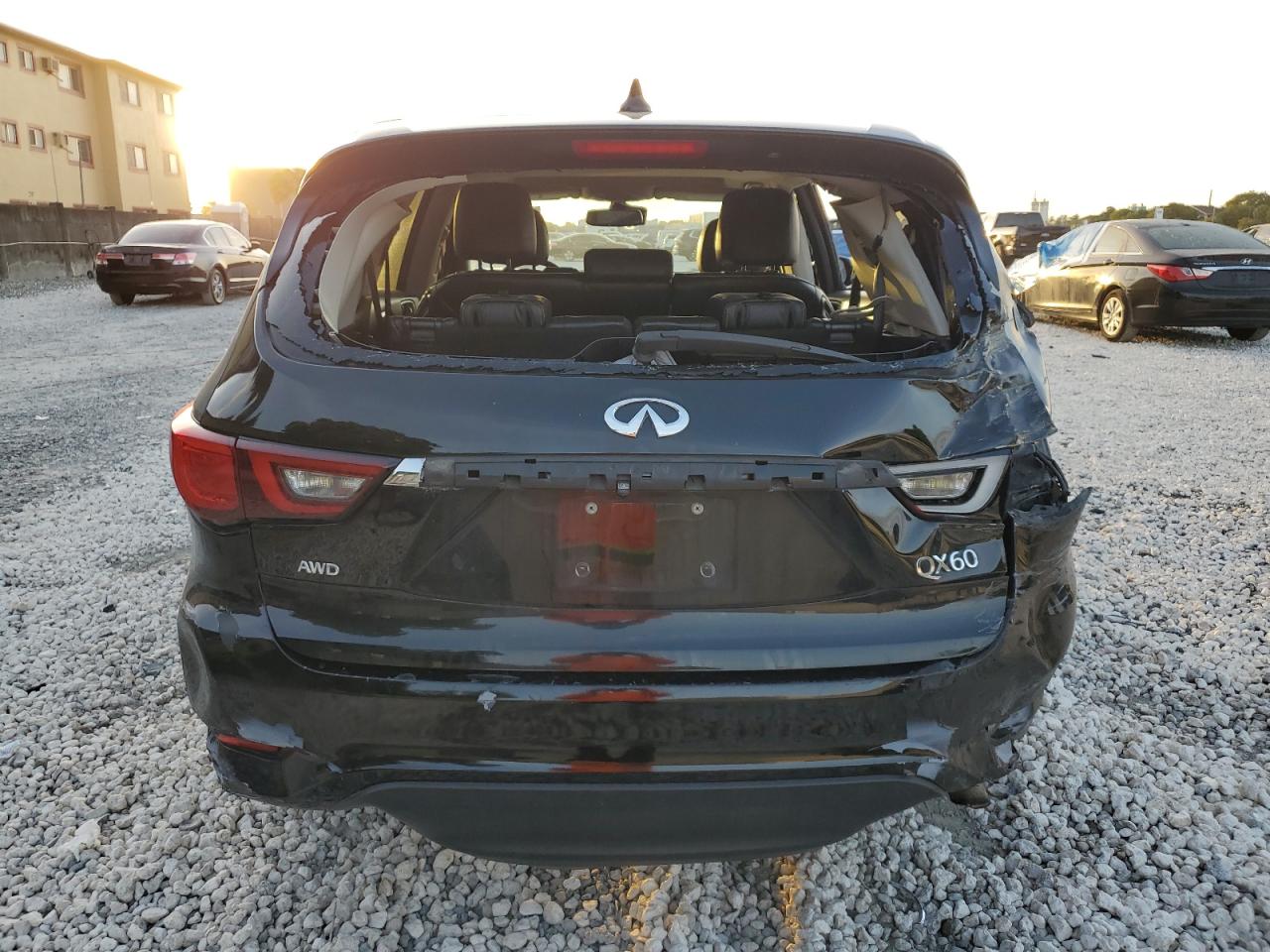 INFINITI QX60 LUXE