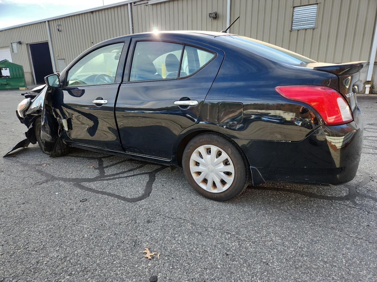 NISSAN VERSA S