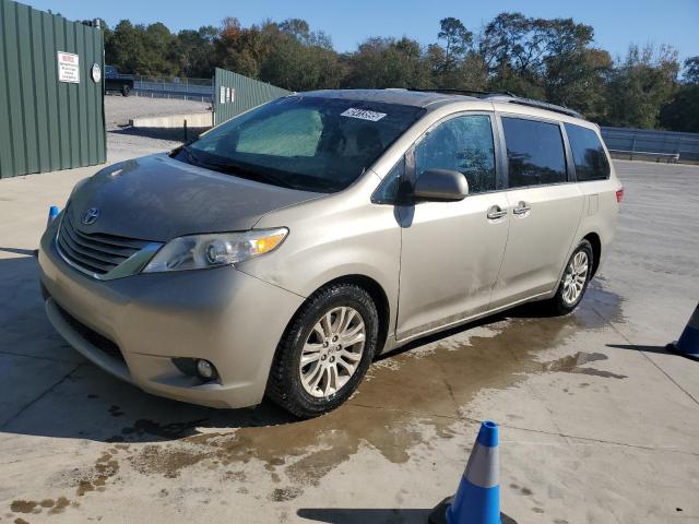 2015 TOYOTA SIENNA XLE #3312236540