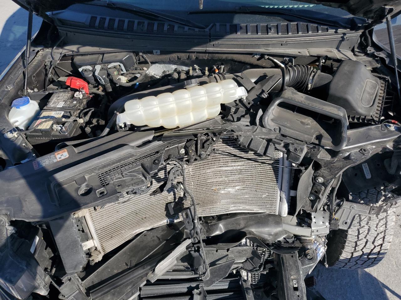 FORD EXPEDITION MAX XLT