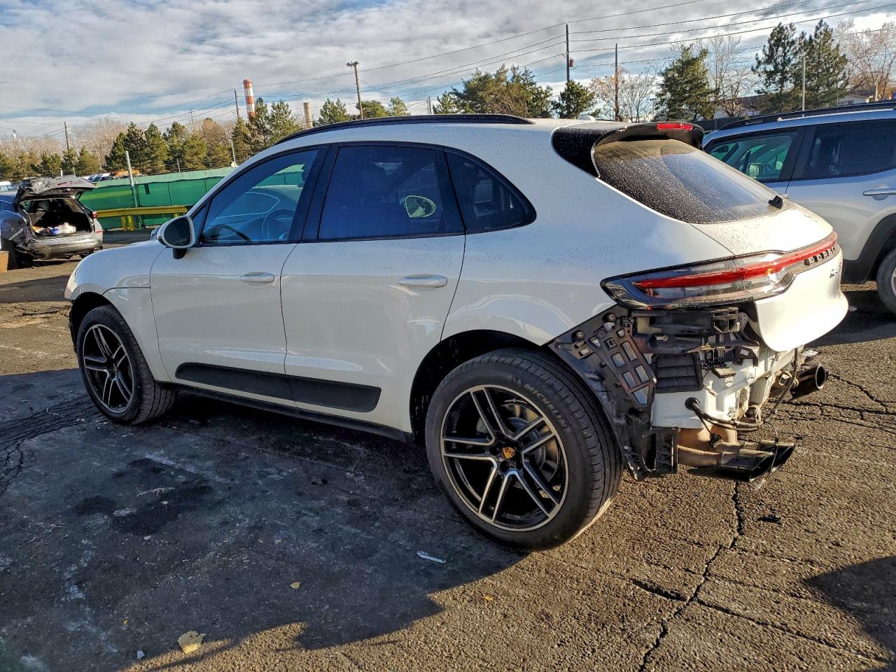 PORSCHE MACAN S