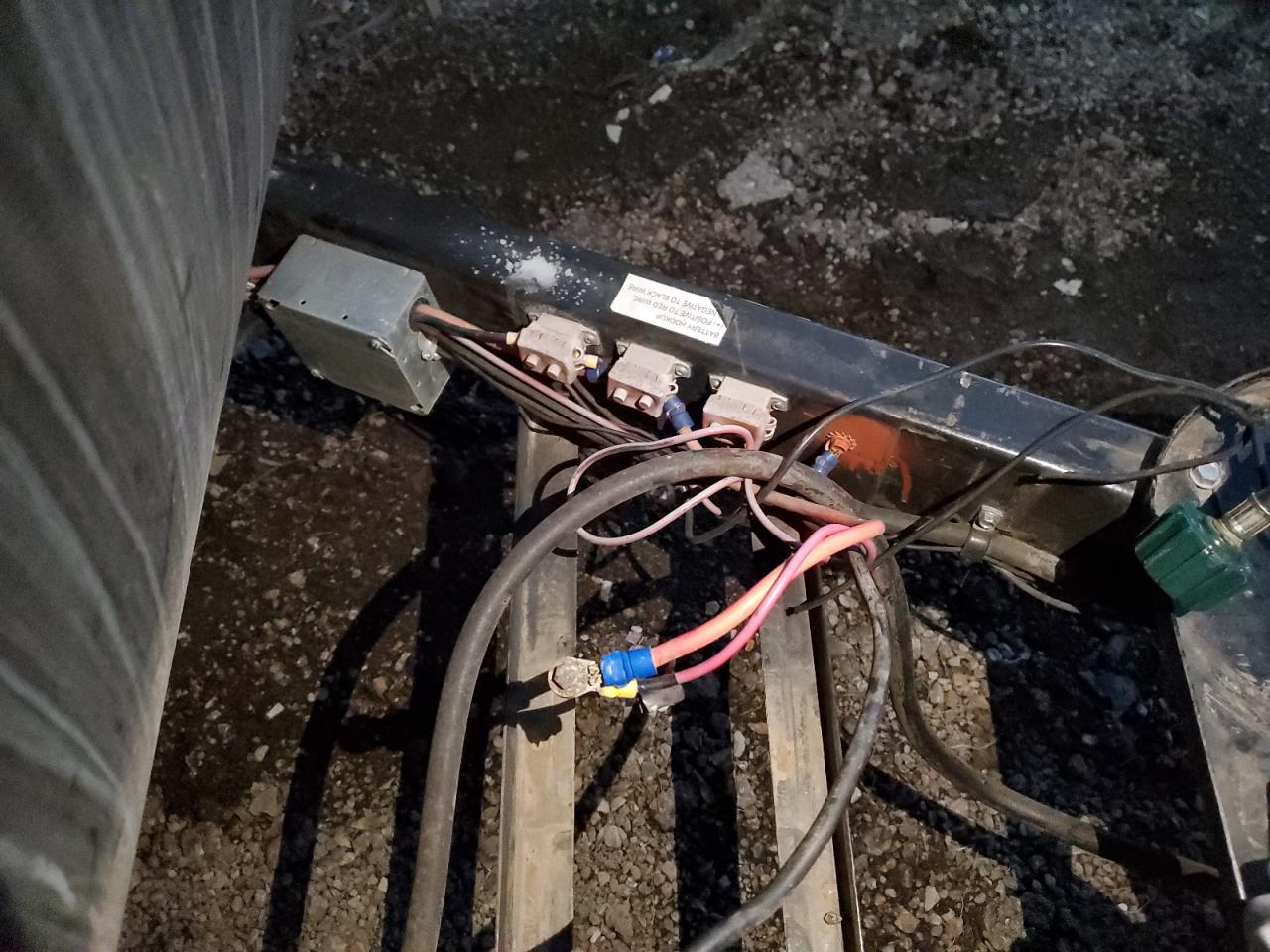 Lot #3297220433 2021 KUTB COLEMAN BY DUTCHMEN