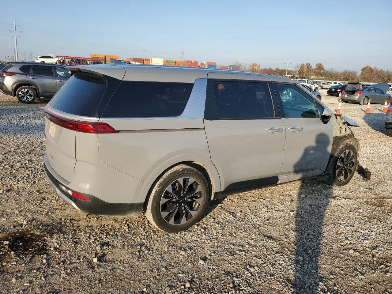 KIA CARNIVAL EX