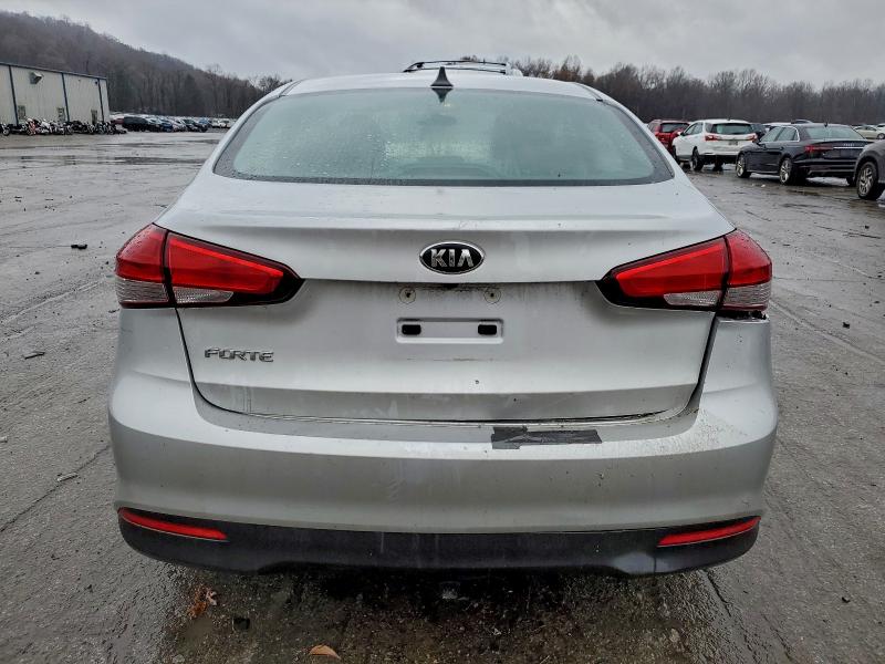 2018 KIA FORTE LX #3309505576