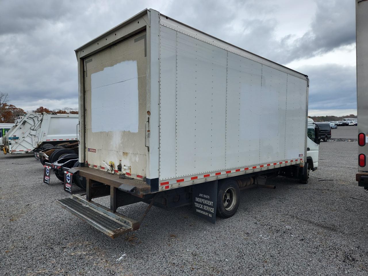 Lot #3286621921 2020 MITSUBISHI FE FEC72S