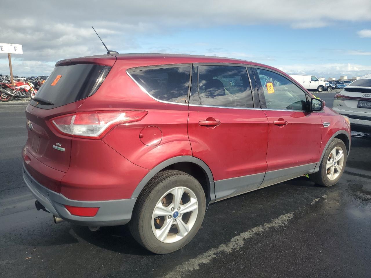 FORD ESCAPE SE