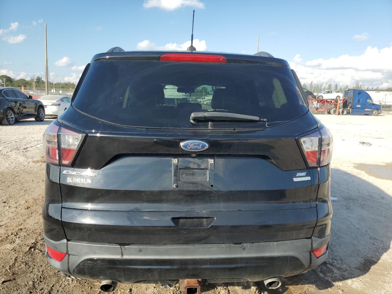 FORD ESCAPE SE