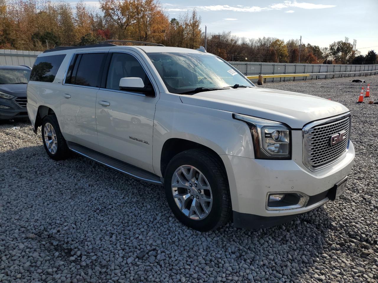 GMC YUKON K1500 SLT