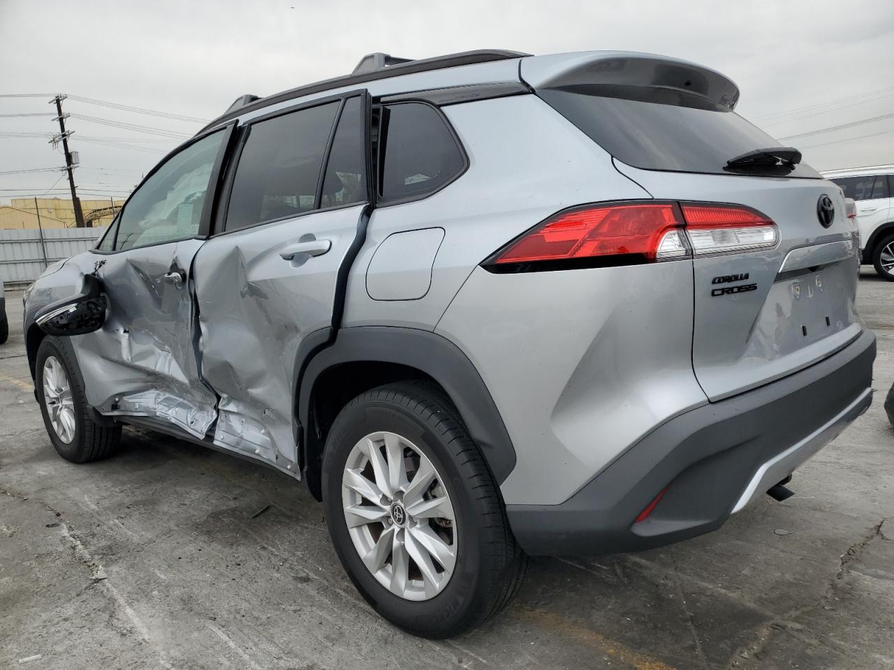TOYOTA COROLLA CROSS LE