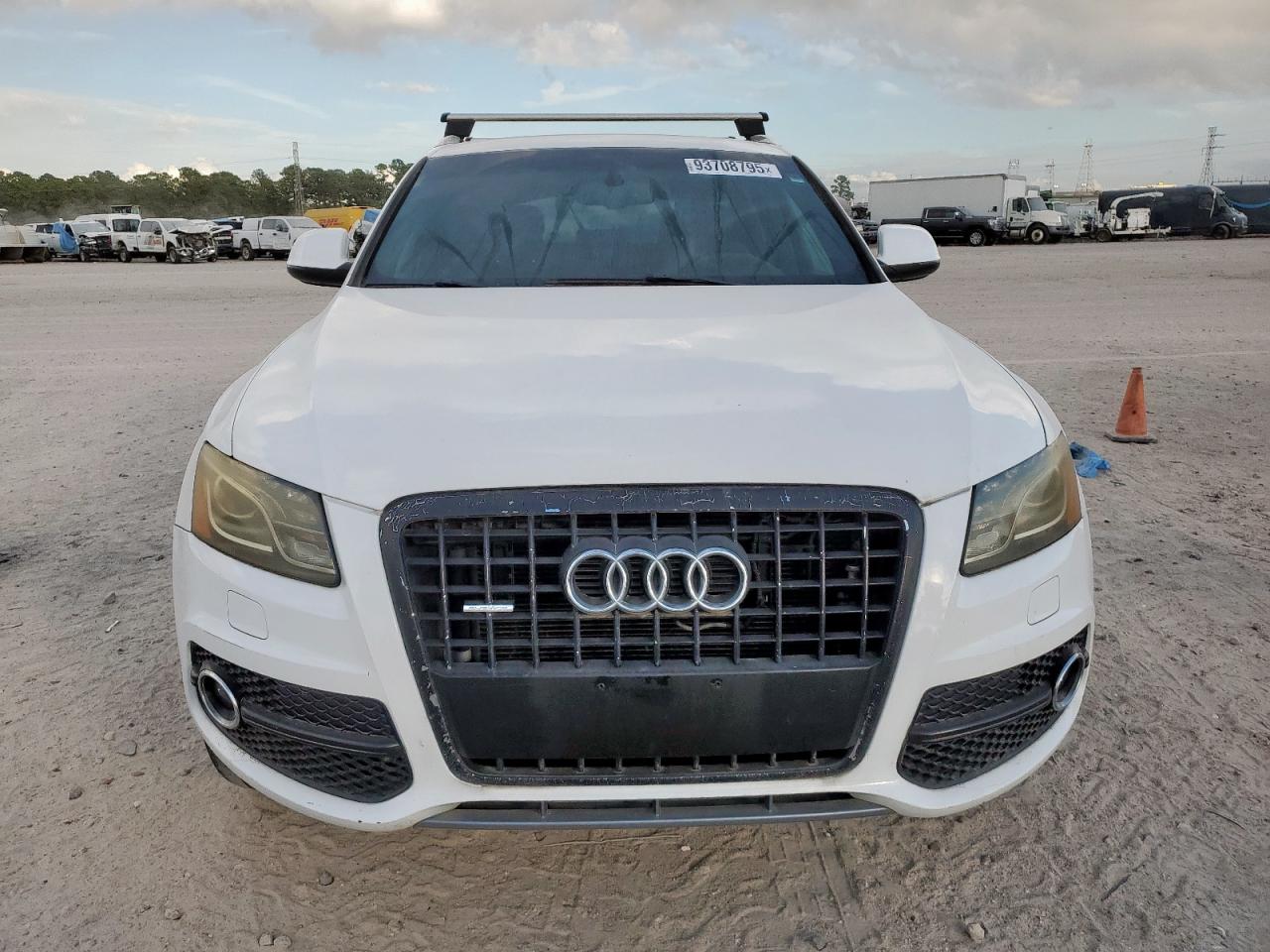 AUDI Q5 PREMIUM PLUS