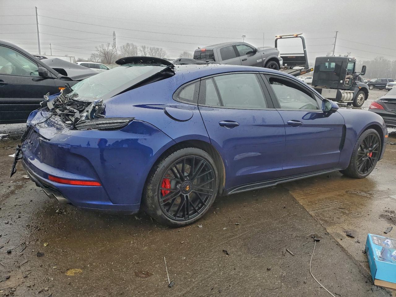 PORSCHE PANAMERA GTS