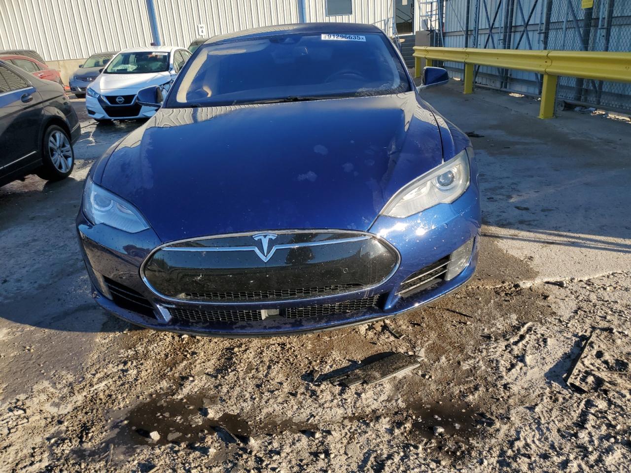 TESLA MODEL S 90D