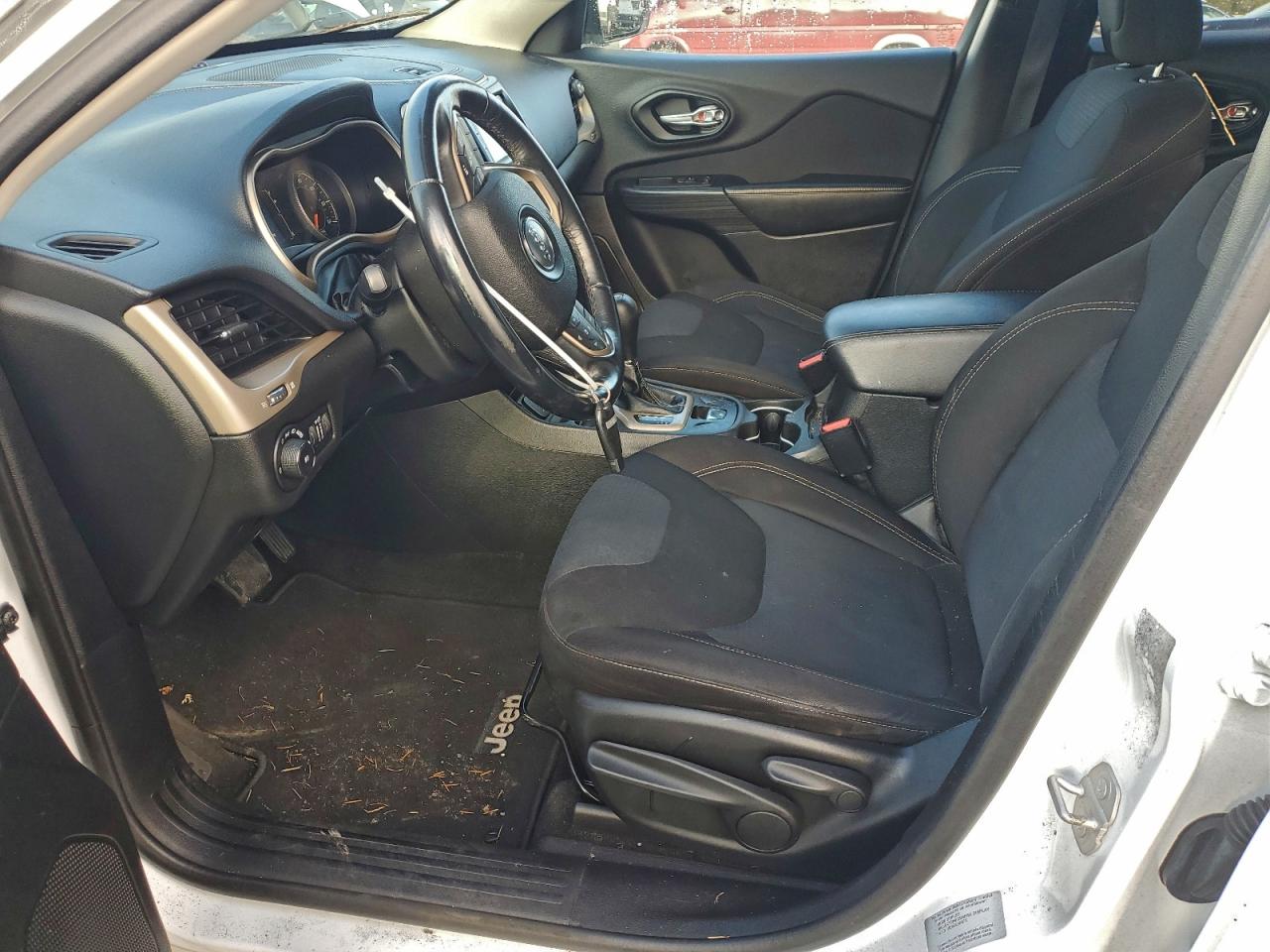 JEEP GRAND CHEROKEE LATITUDE