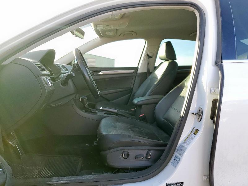 2017 VOLKSWAGEN PASSAT R-L #3302699100