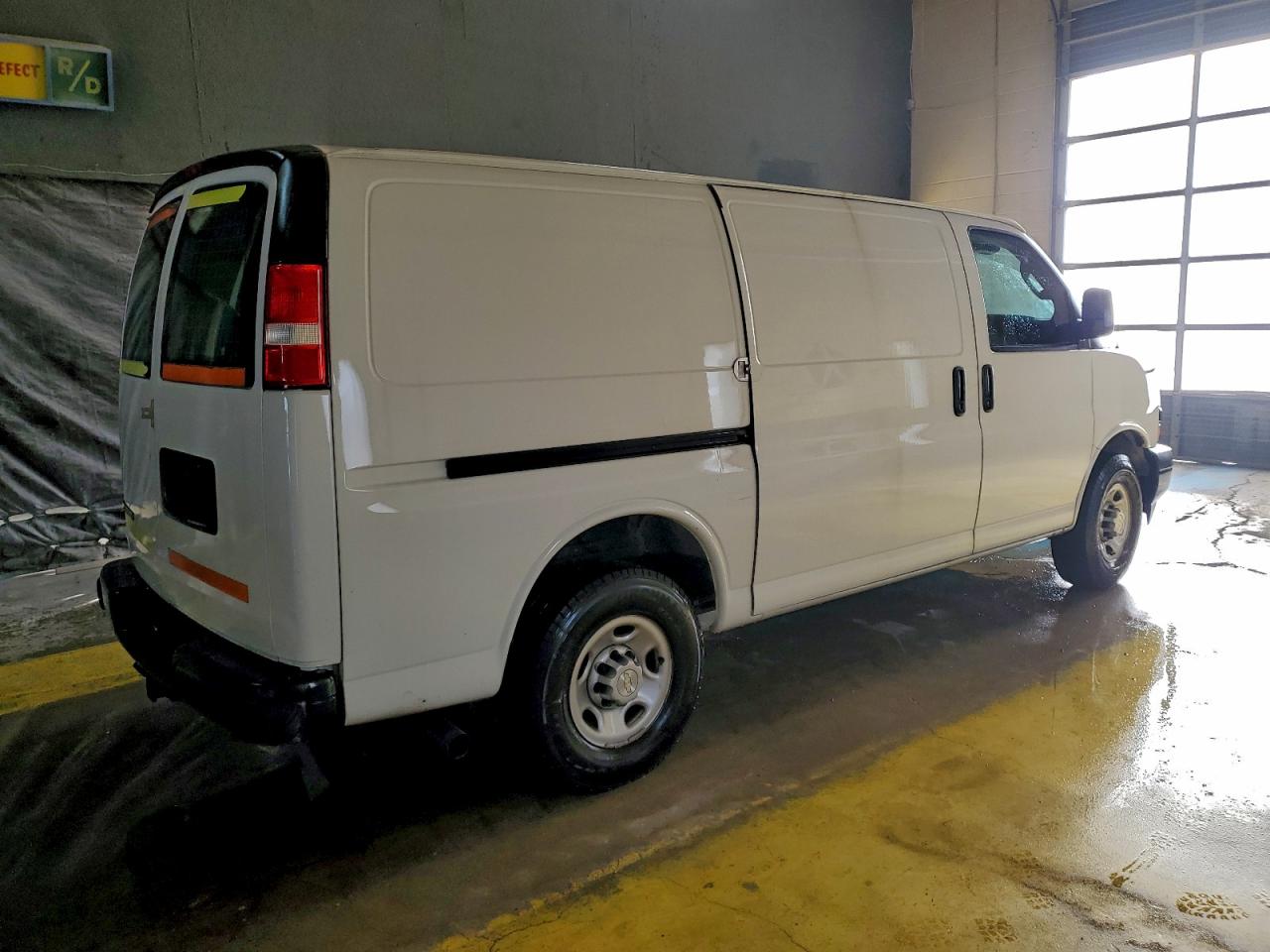 Lot #3311479235 2021 CHEVROLET EXPRESS G2