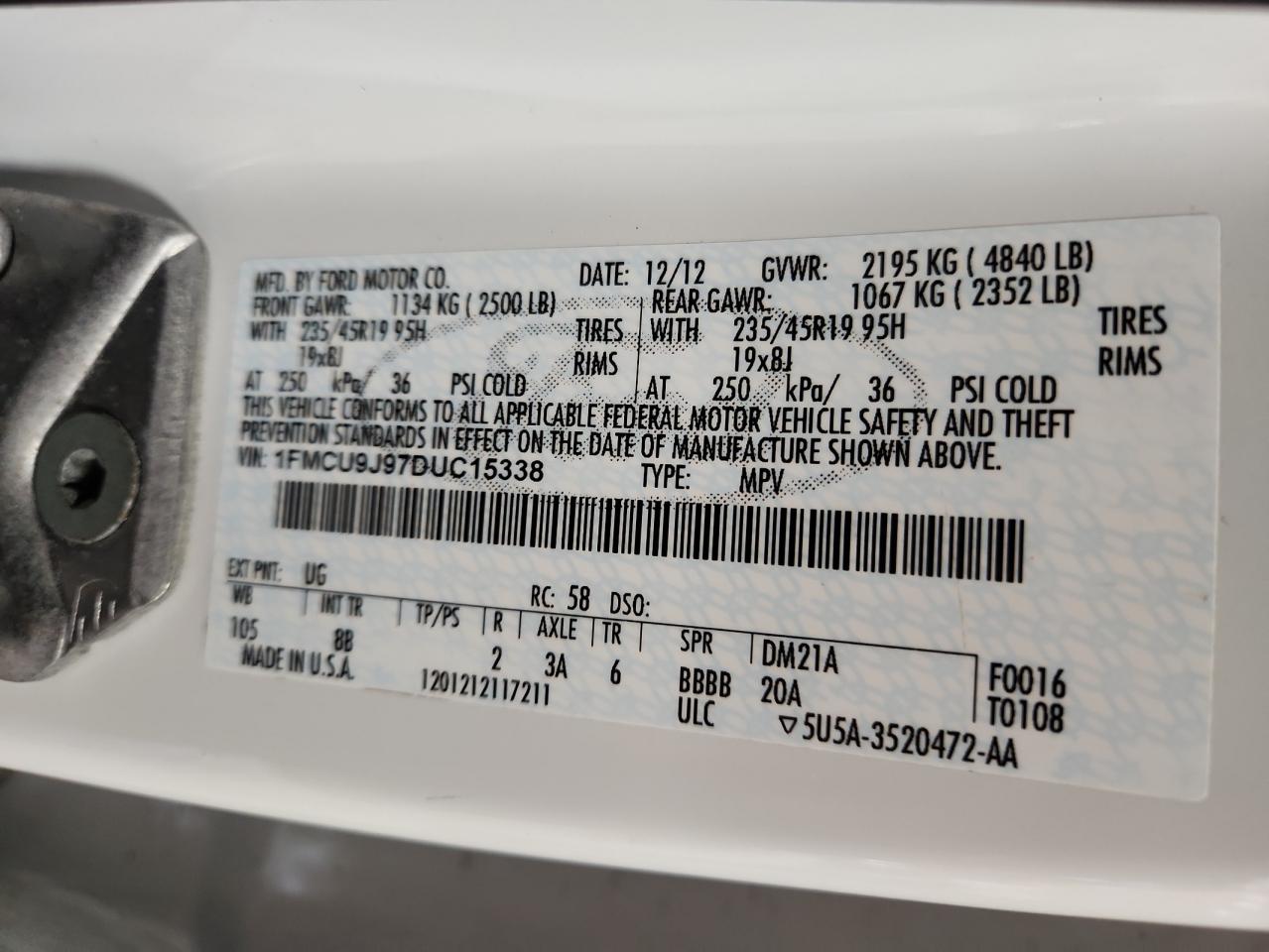 FORD ESCAPE TITANIUM