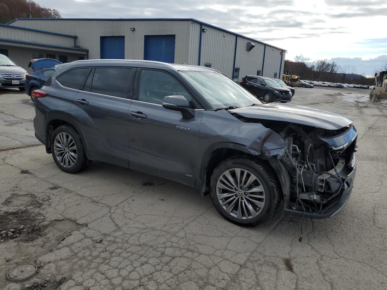 TOYOTA HIGHLANDER HYBRID PLATINUM
