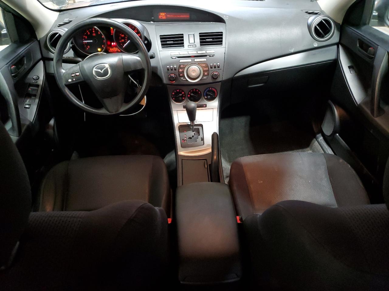 MAZDA 3 I