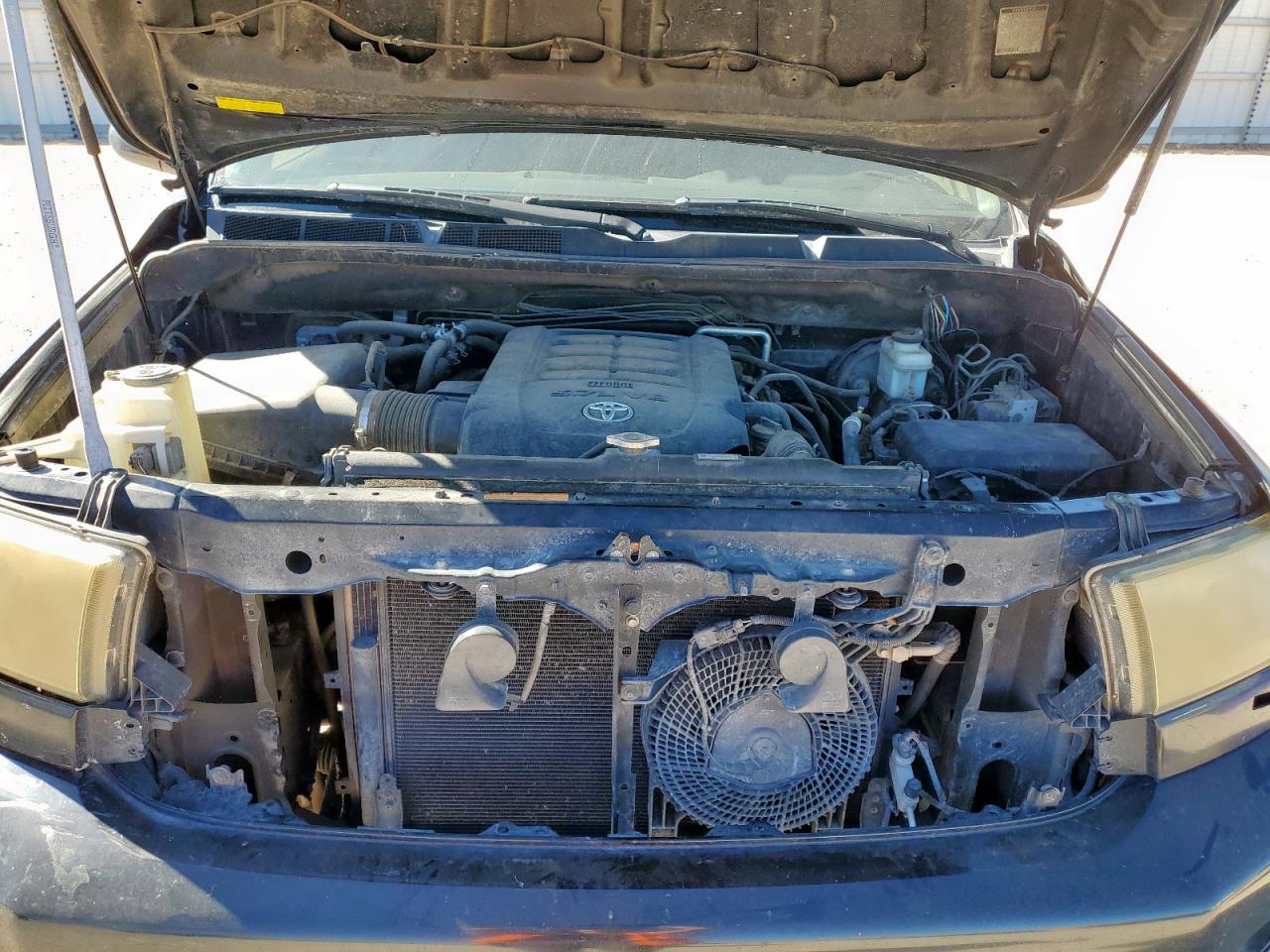 TOYOTA SEQUOIA PLATINUM