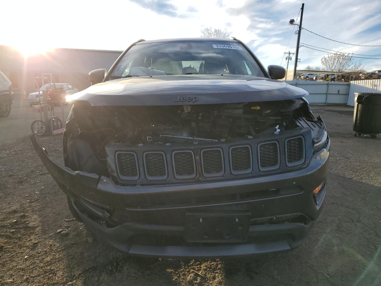 Lot #3315724380 2021 JEEP COMPASS 80