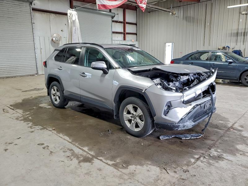 2021 TOYOTA RAV4 XLE #3303779472