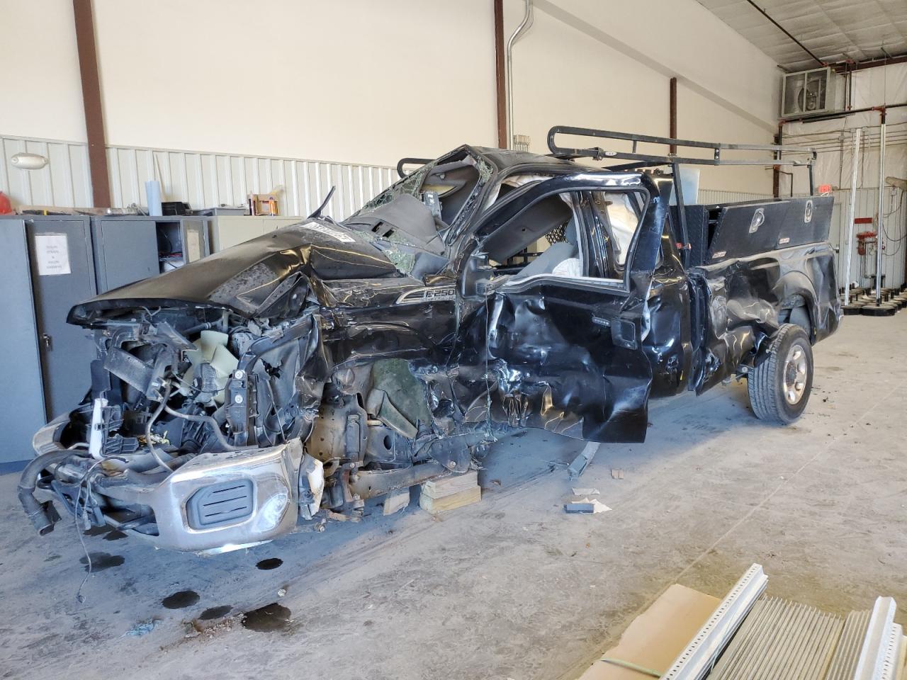 FORD F-250 SUPER DUTY