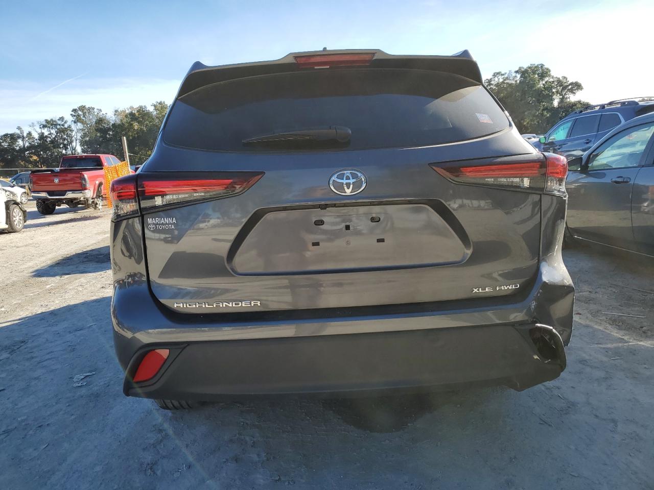 TOYOTA HIGHLANDER LE