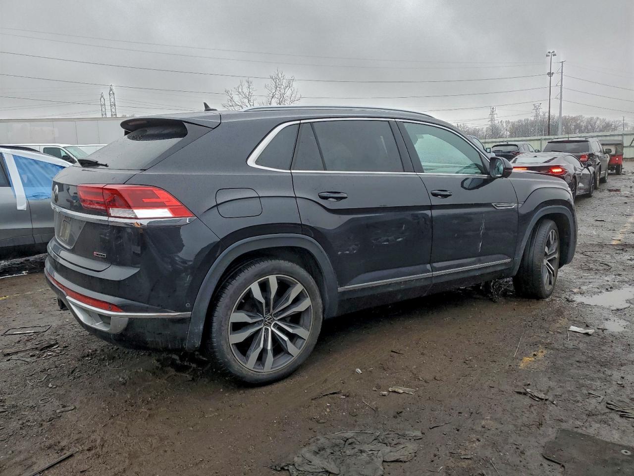 Lot #3316745405 2021 VOLKSWAGEN ATLAS CROS