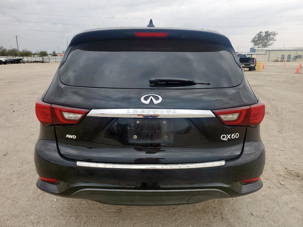 INFINITI QX60 LUXE