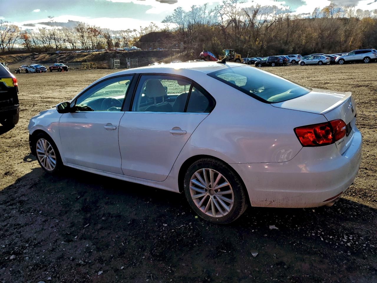 Lot #3318871032 2013 VOLKSWAGEN JETTA SEL