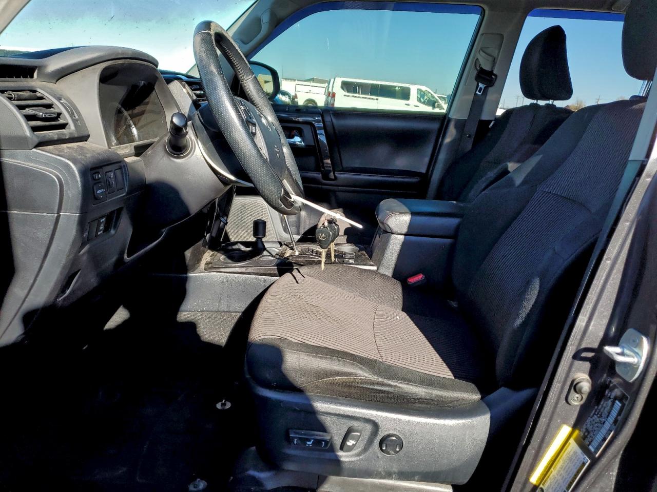 TOYOTA 4RUNNER SR5/SR5 PREMIUM