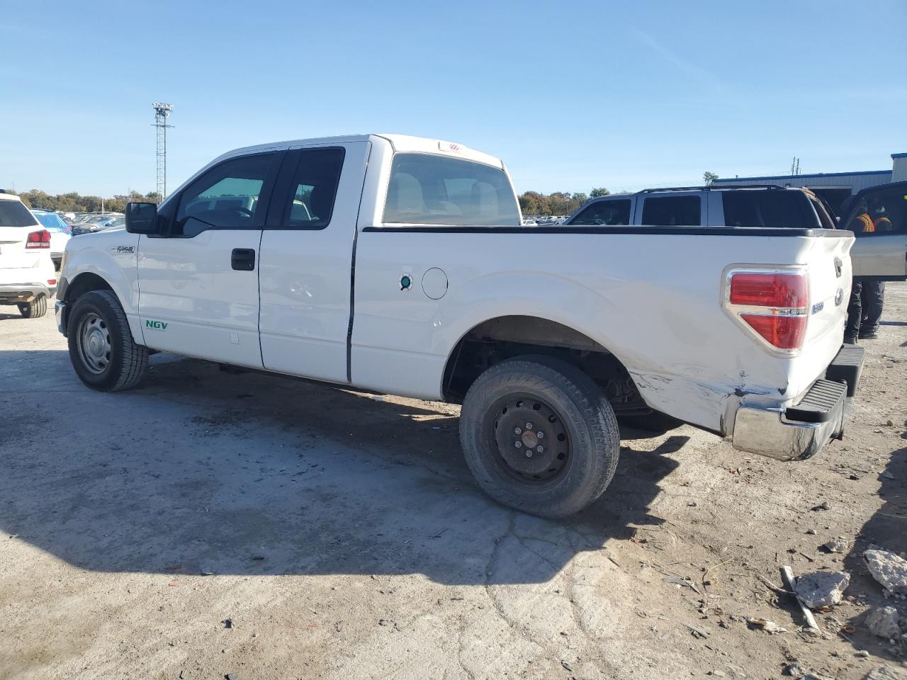 FORD F-150 SUPER CAB