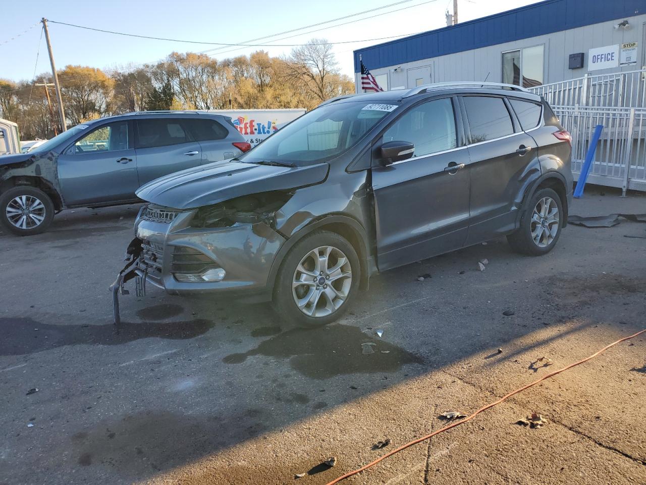 FORD ESCAPE TITANIUM