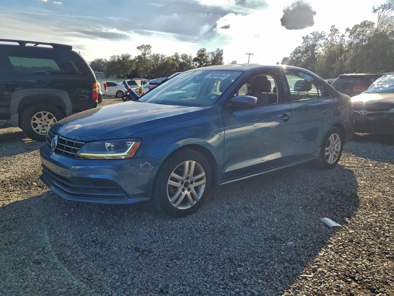 VOLKSWAGEN JETTA S