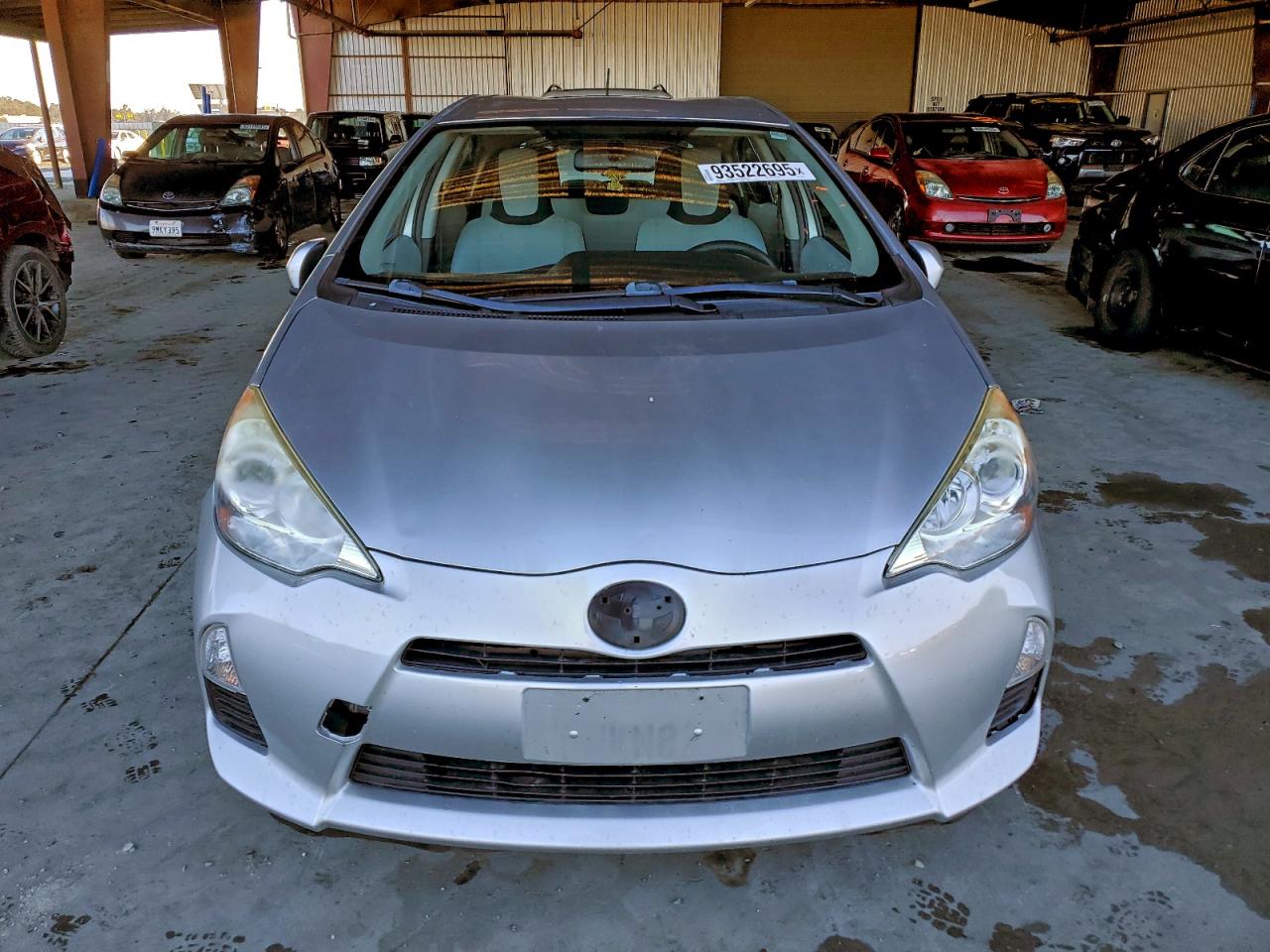 TOYOTA PRIUS C