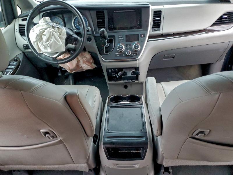 2017 TOYOTA SIENNA #3303574954