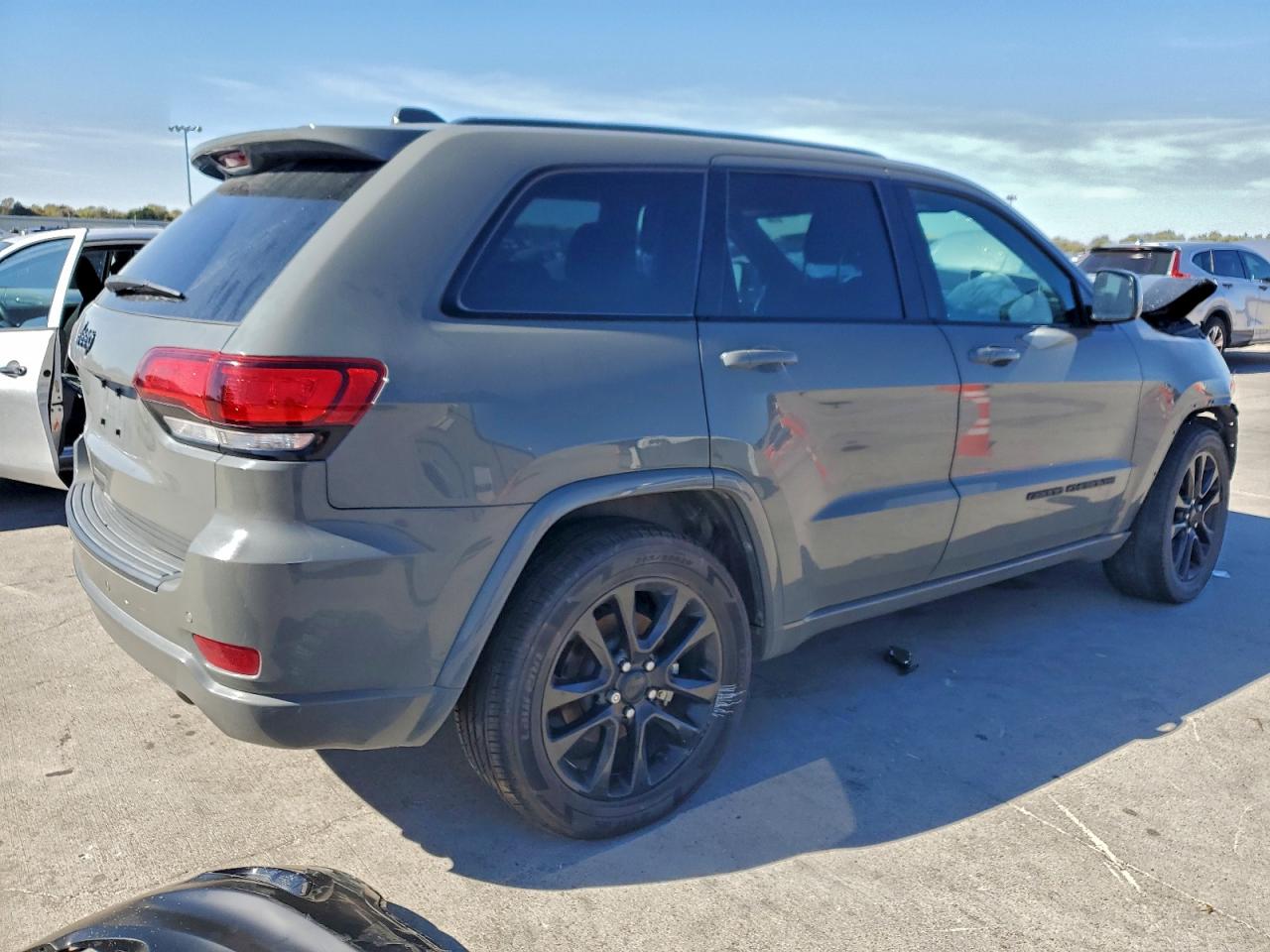 JEEP GRAND CHEROKEE LAREDO