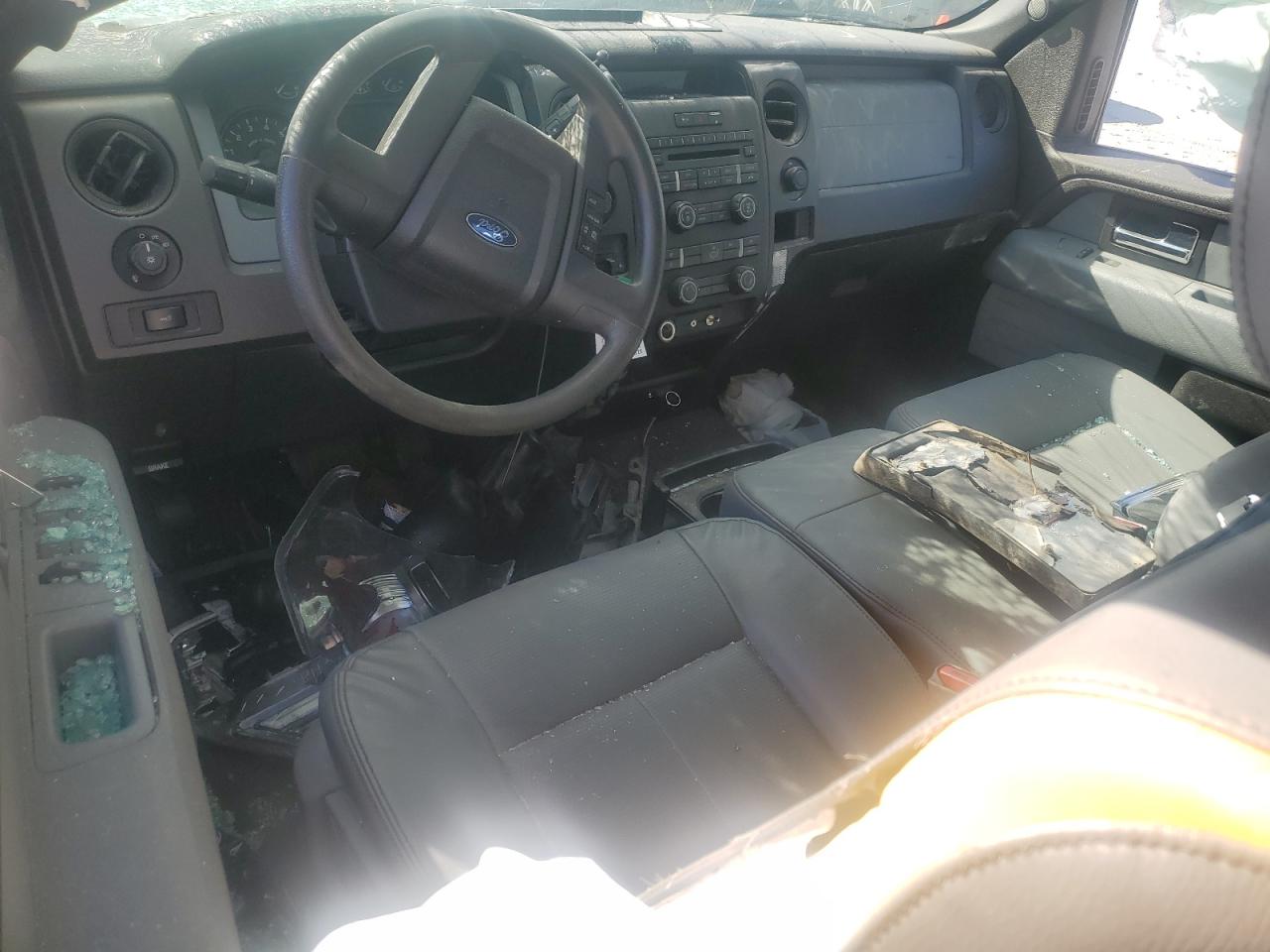 FORD F-150 SUPER CAB