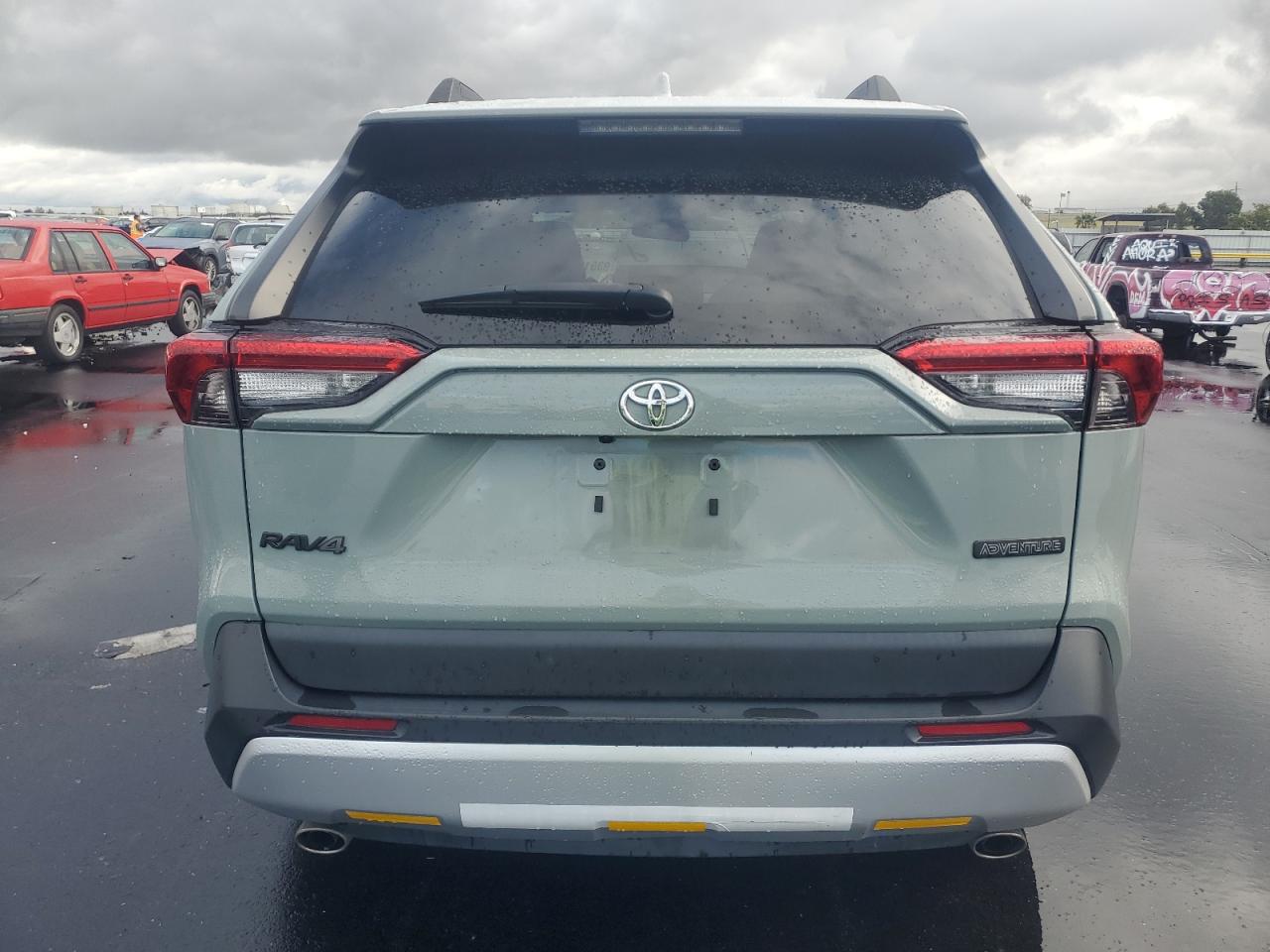 TOYOTA RAV4 ADVENTURE