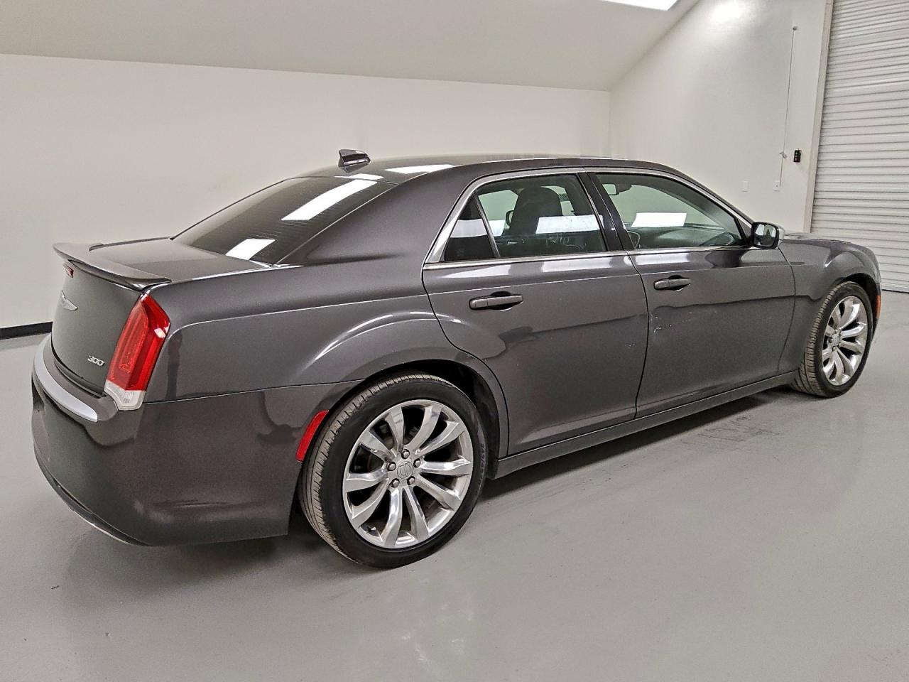 Lot #3315692715 2019 CHRYSLER 300 TOURIN