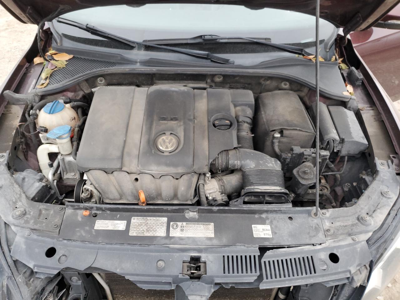 VOLKSWAGEN PASSAT SE