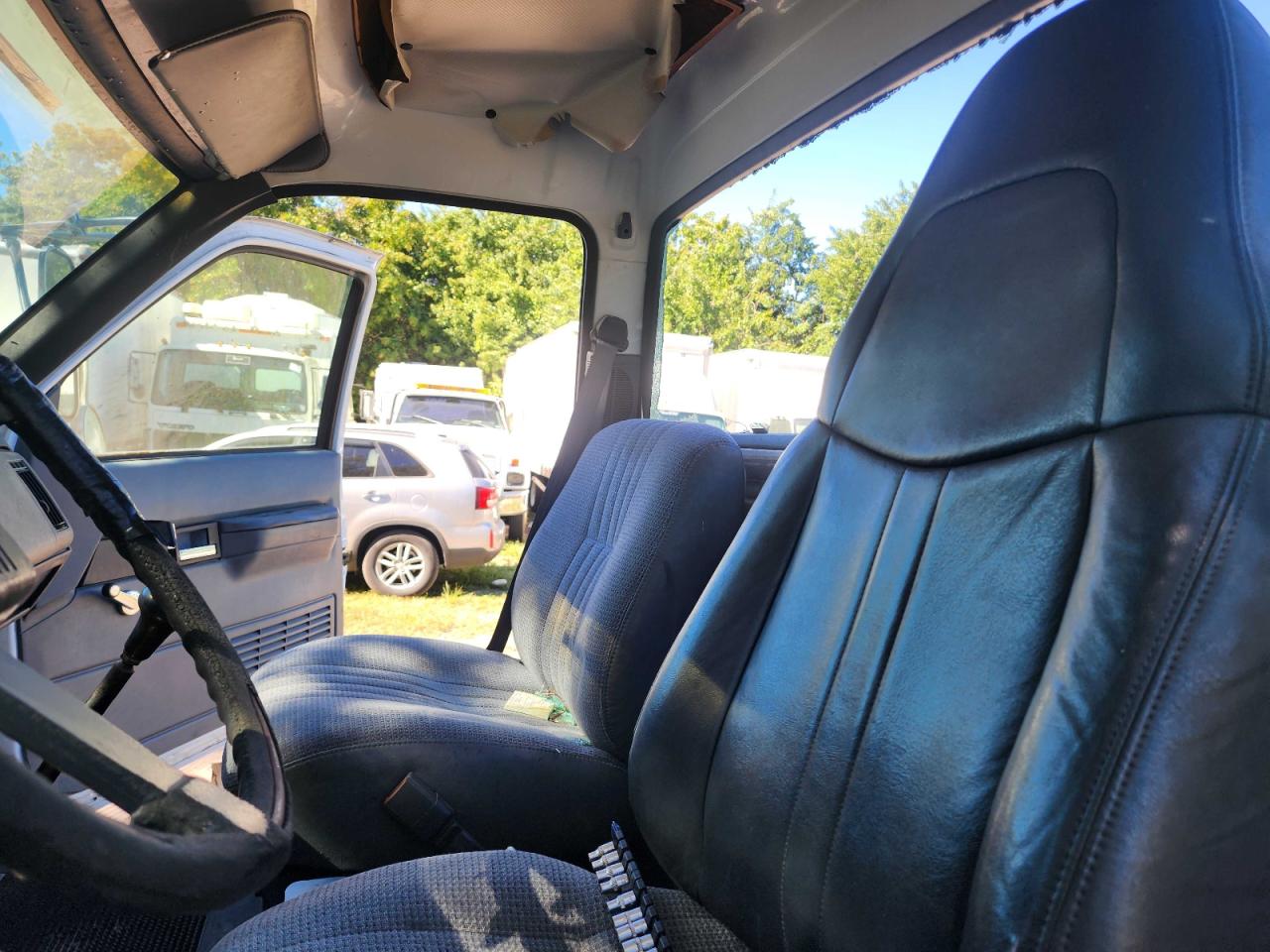 Lot #3286540157 1998 GMC C-SERIES C