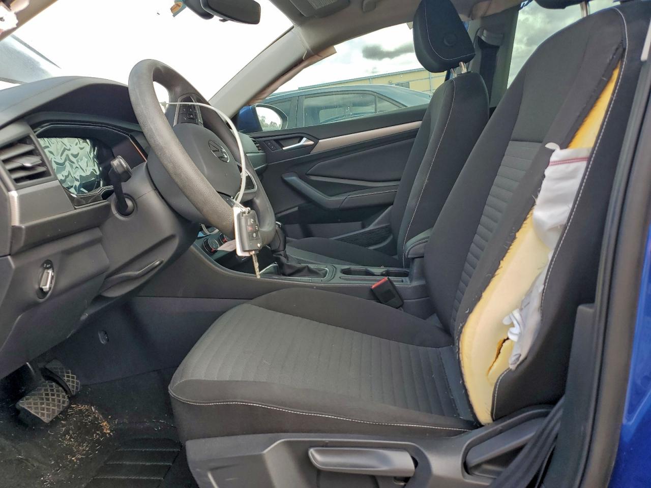 Lot #3304932574 2023 VOLKSWAGEN JETTA S