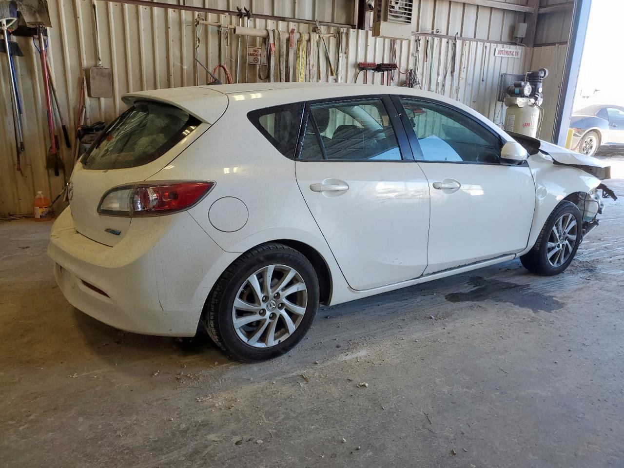 MAZDA 3 I