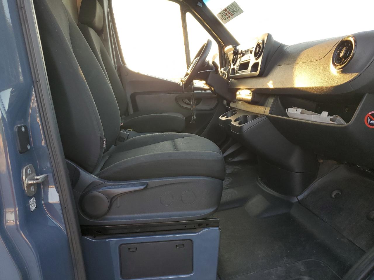 MERCEDES-BENZ SPRINTER 2500/3500