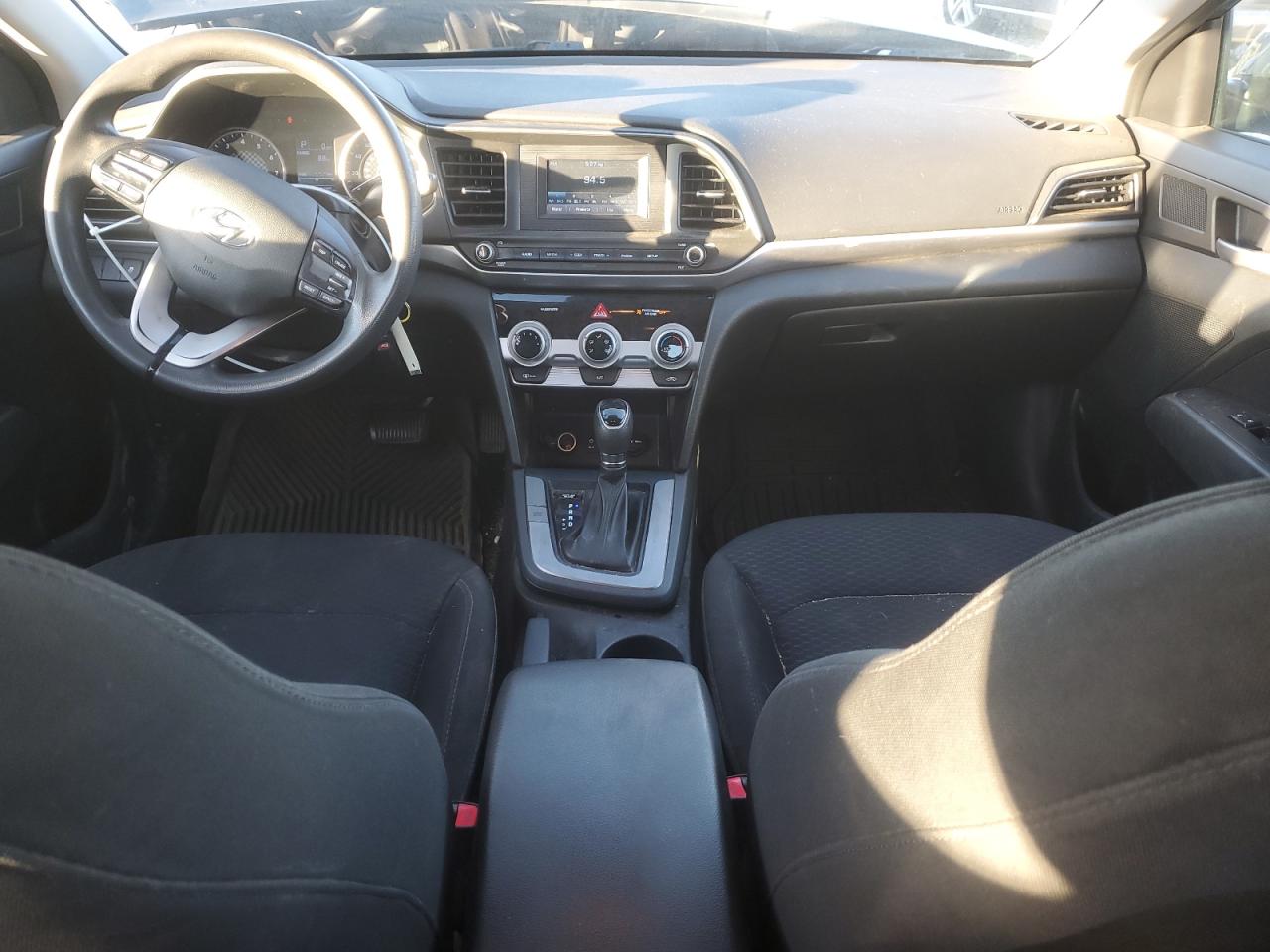 Lot #3315702719 2019 HYUNDAI ELANTRA SE