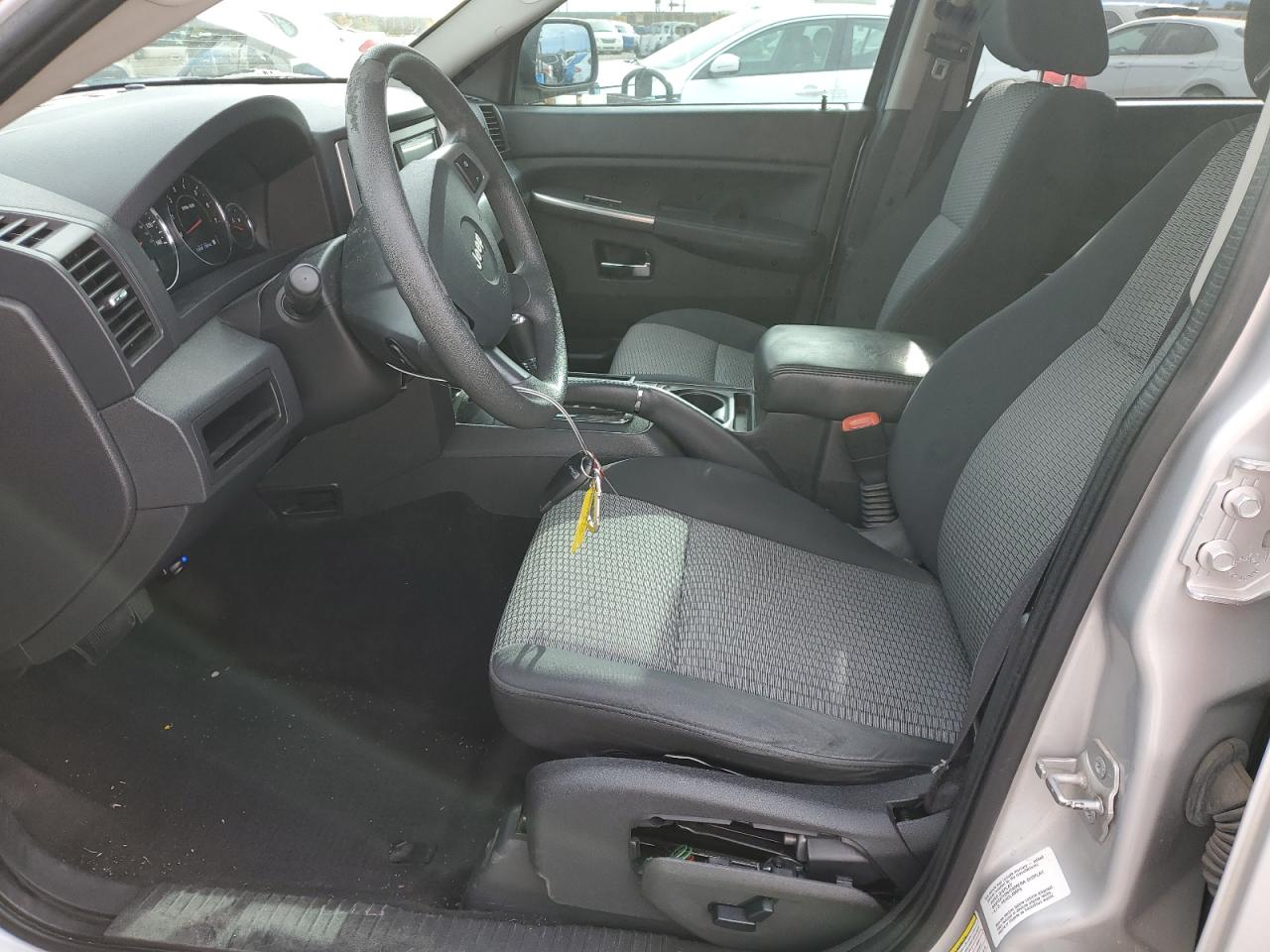 JEEP GRAND CHEROKEE LAREDO