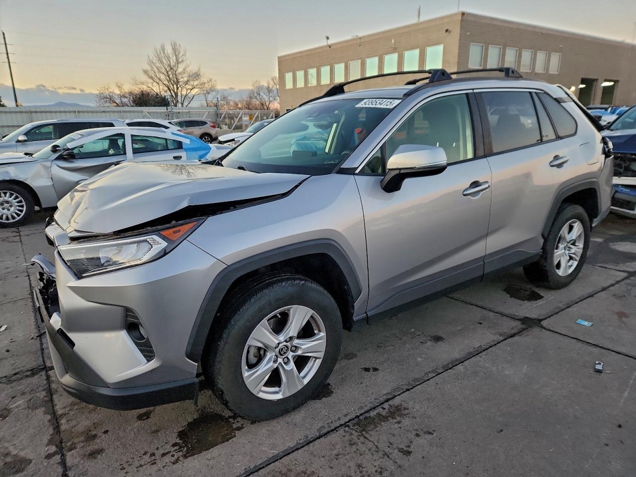 TOYOTA RAV4 XLE