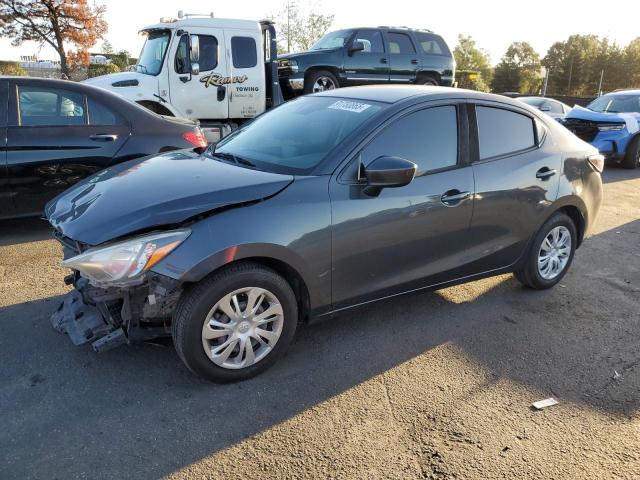 Global Auto Auctions: 2019 TOYOTA YARIS L